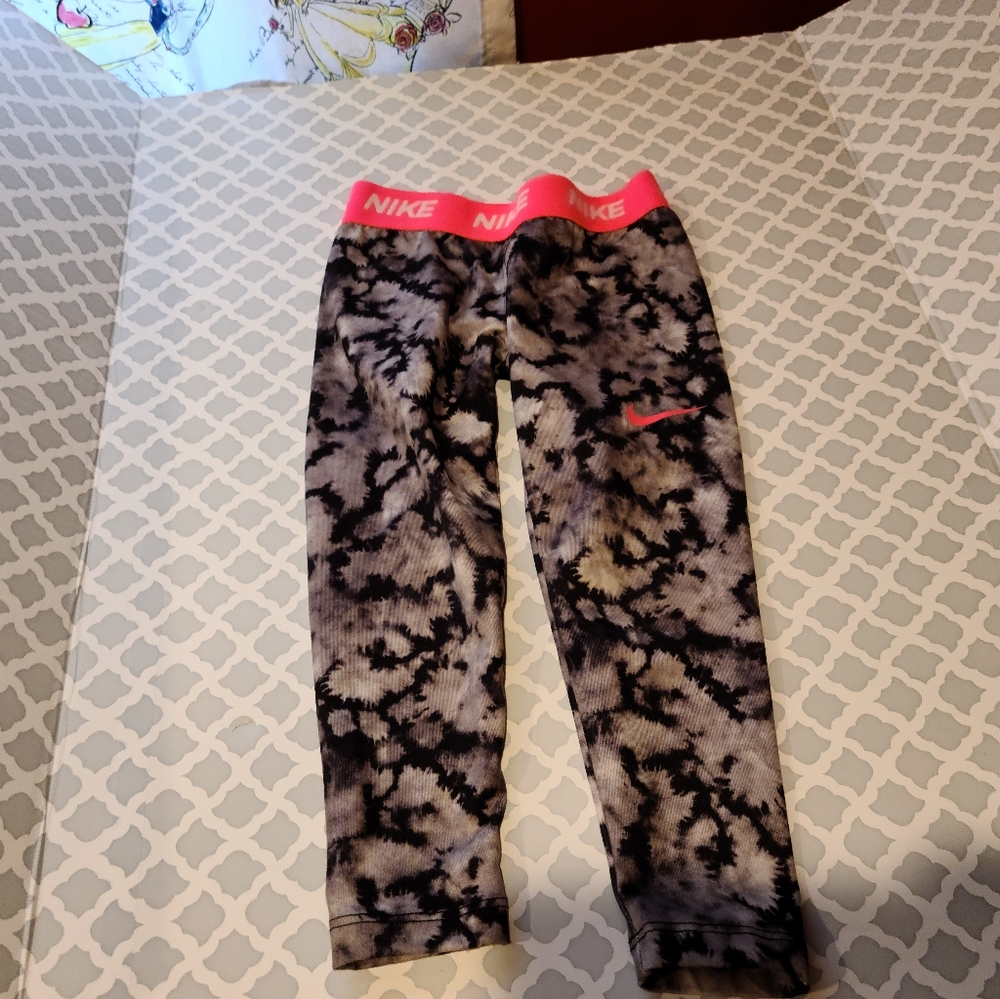 Nike leggings